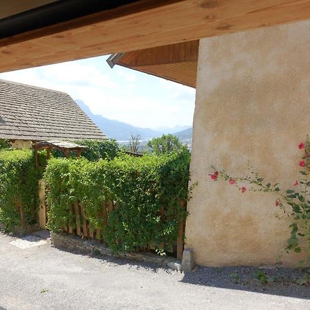 Appartement Spacieux Avec Terrasse Saint-André-dʼEmbrun Εξωτερικό φωτογραφία
