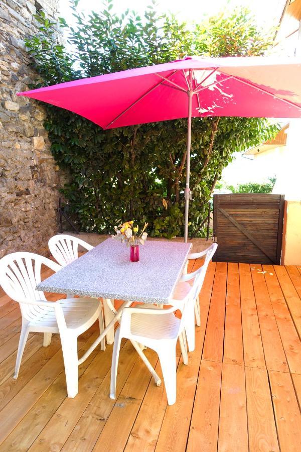 Appartement Spacieux Avec Terrasse Saint-André-dʼEmbrun Εξωτερικό φωτογραφία