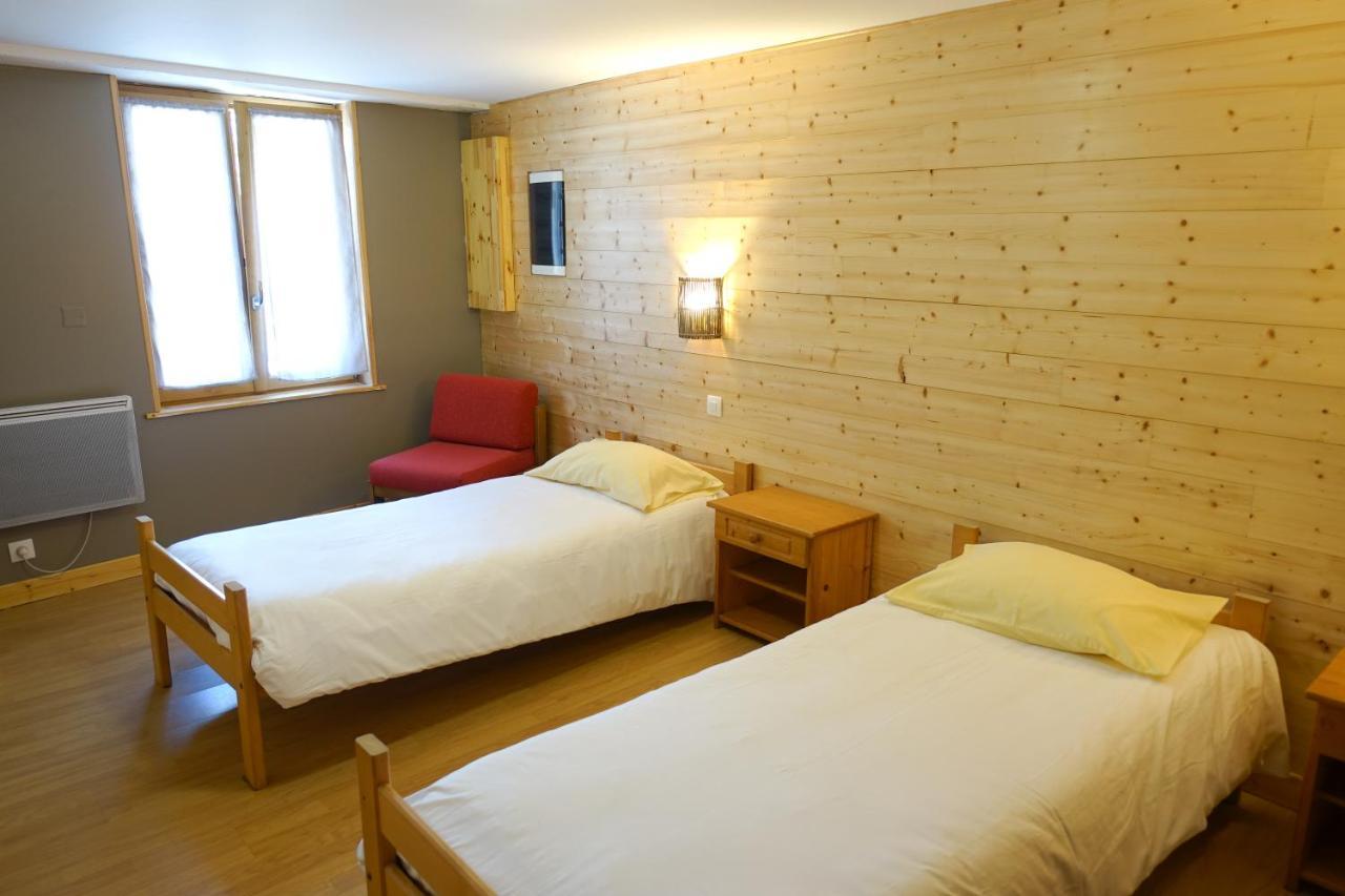 Appartement Spacieux Avec Terrasse Saint-André-dʼEmbrun Εξωτερικό φωτογραφία