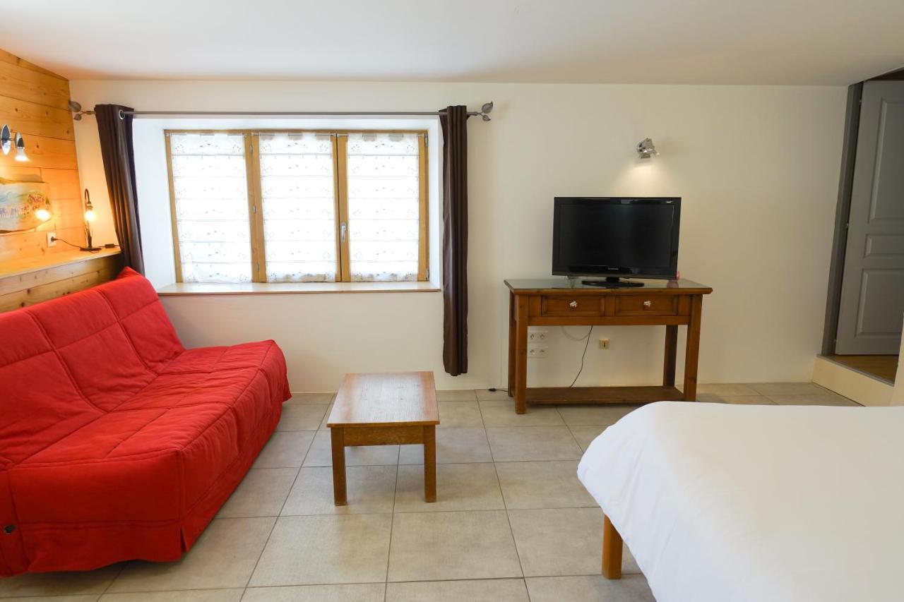Appartement Spacieux Avec Terrasse Saint-André-dʼEmbrun Εξωτερικό φωτογραφία